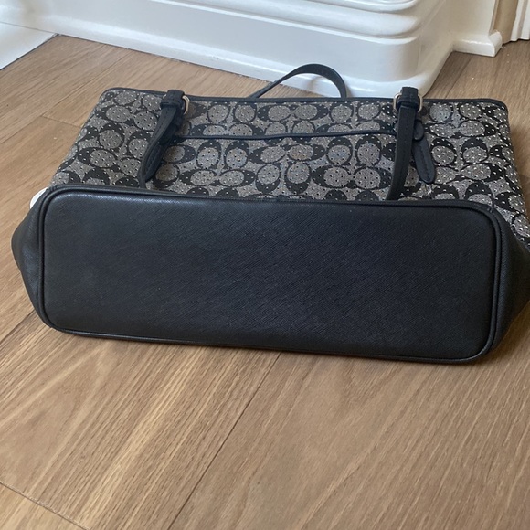 Coach Peyton Perforated PVC Signature Top Zip Tote. Black and white. - Picture 5 of 5